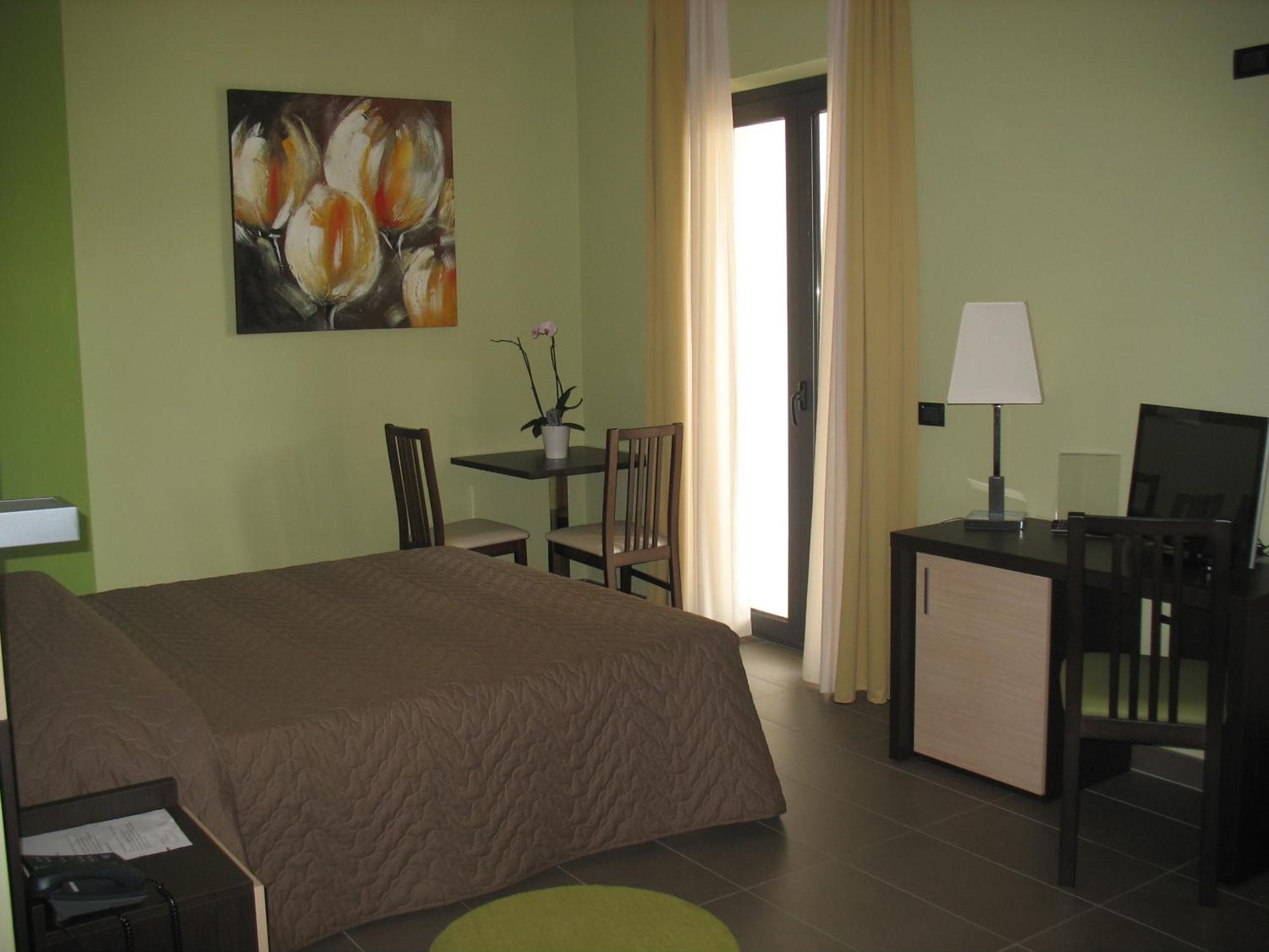 Life Sport Hotel Mentana ภายนอก รูปภาพ
