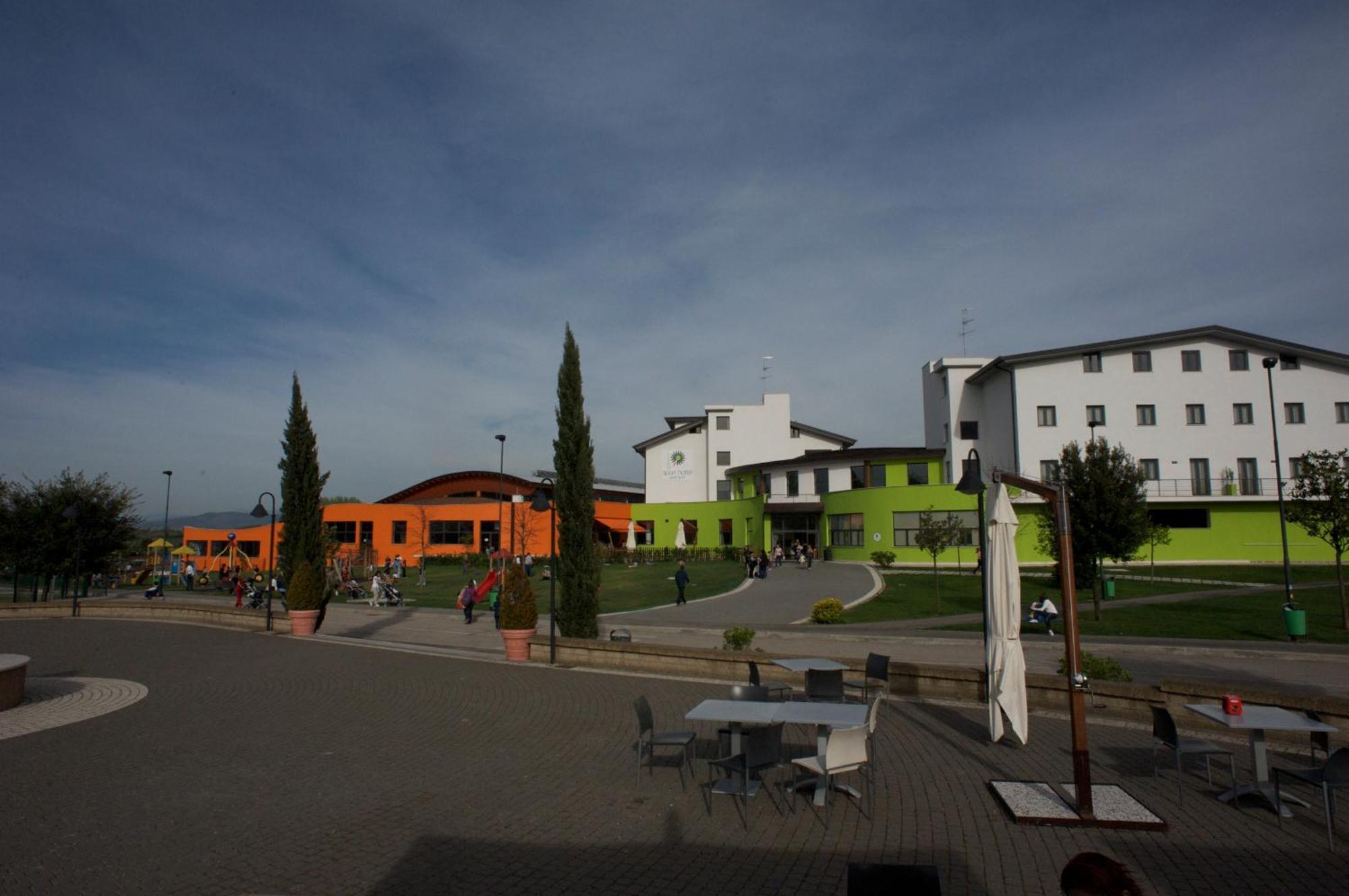 Life Sport Hotel Mentana ภายนอก รูปภาพ